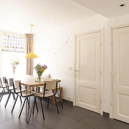 Amazing And Stylish House Near Center Dordrecht, Close To Rotterdam בית נופש *